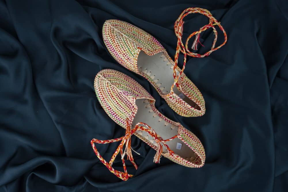 Amazing Colored Raffia Sandal in vibrant colors, perfect for summer style.