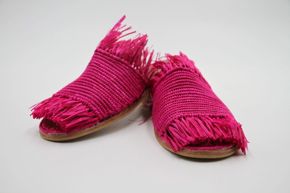 Beautiful Pink-Purple Raffia Sandals with stylish pink-purple weave